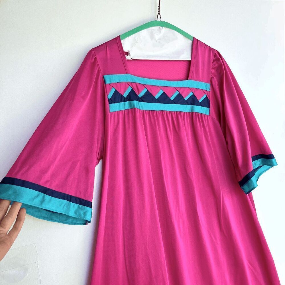 Vintage Henson Kickernick Quilted Nightgown Dress - SZ Medium